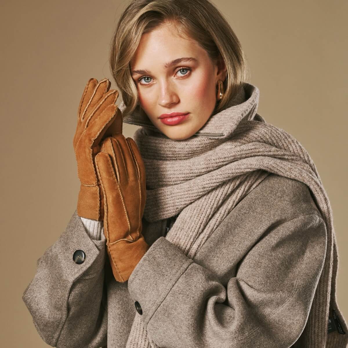 Roxanne | Women's Leather Gloves with Warm Fur Lining 7