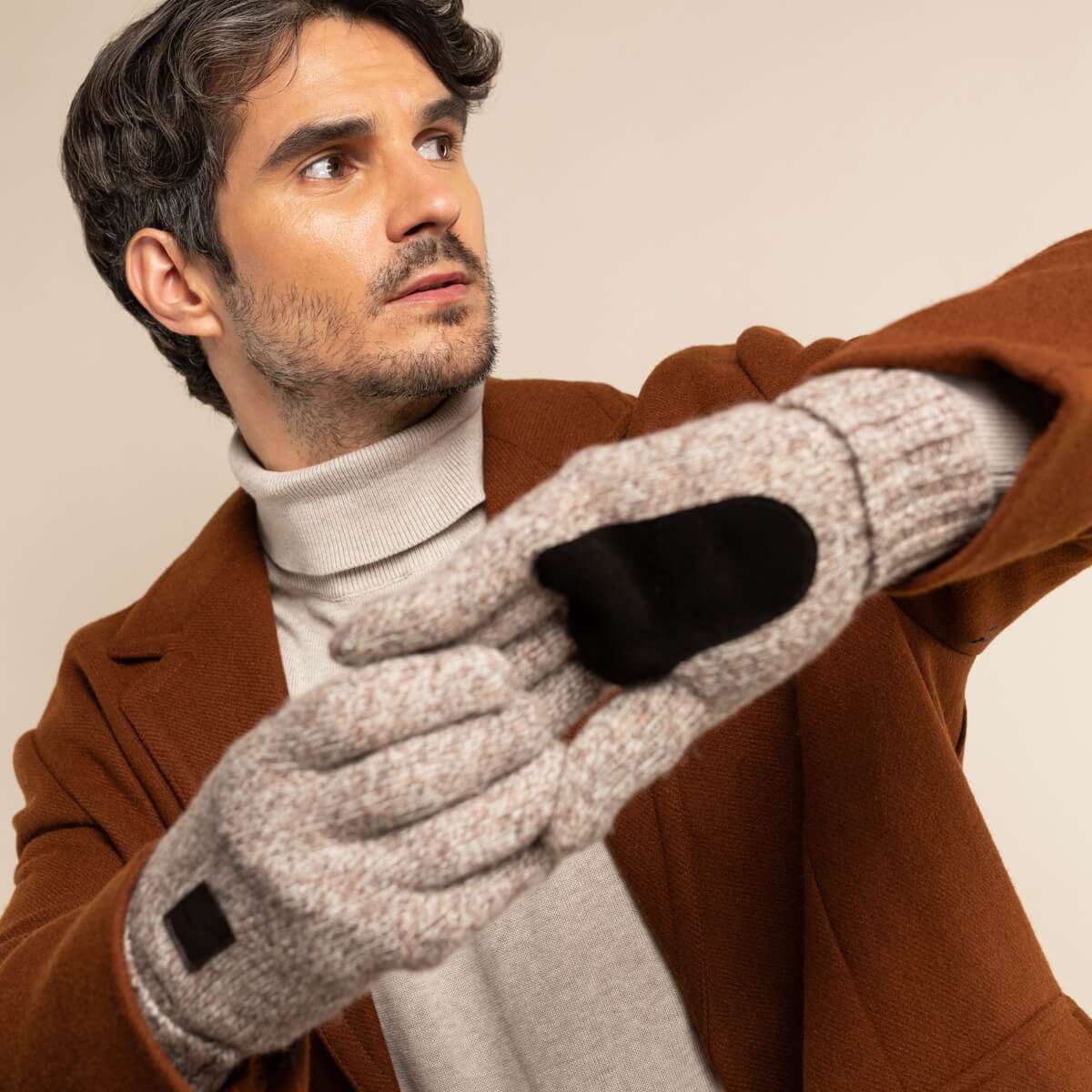 Light Grey Winter Gloves | Knitted Shetland Wool with Fleece Lining 1