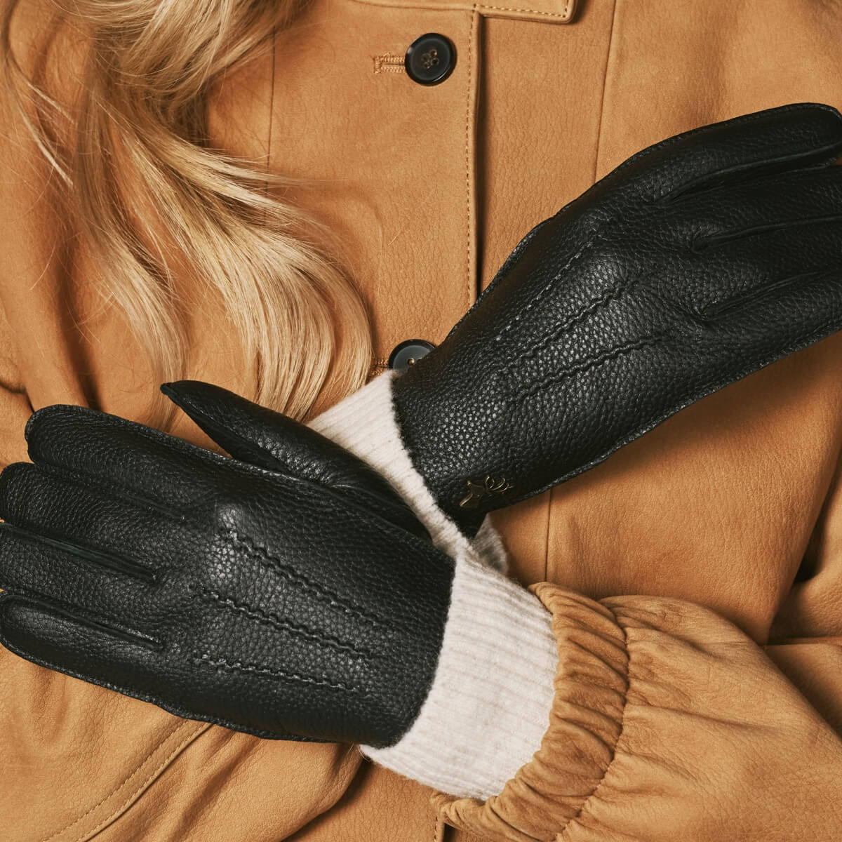 Sienna Black | Women's Leather Gloves with Cashmere Lining 3