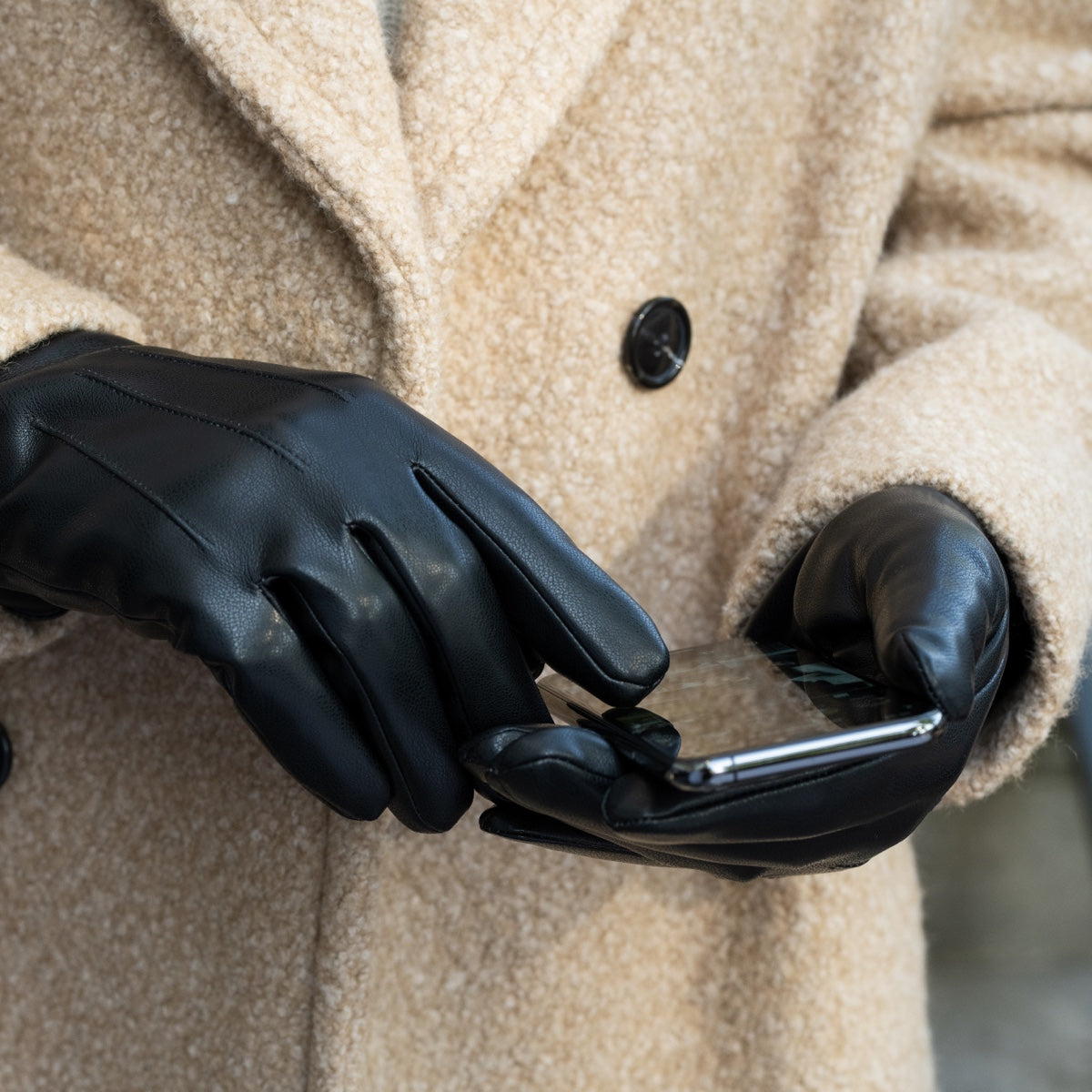Vegan Leather Winter Gloves | Waterproof Touchscreen Gloves 5